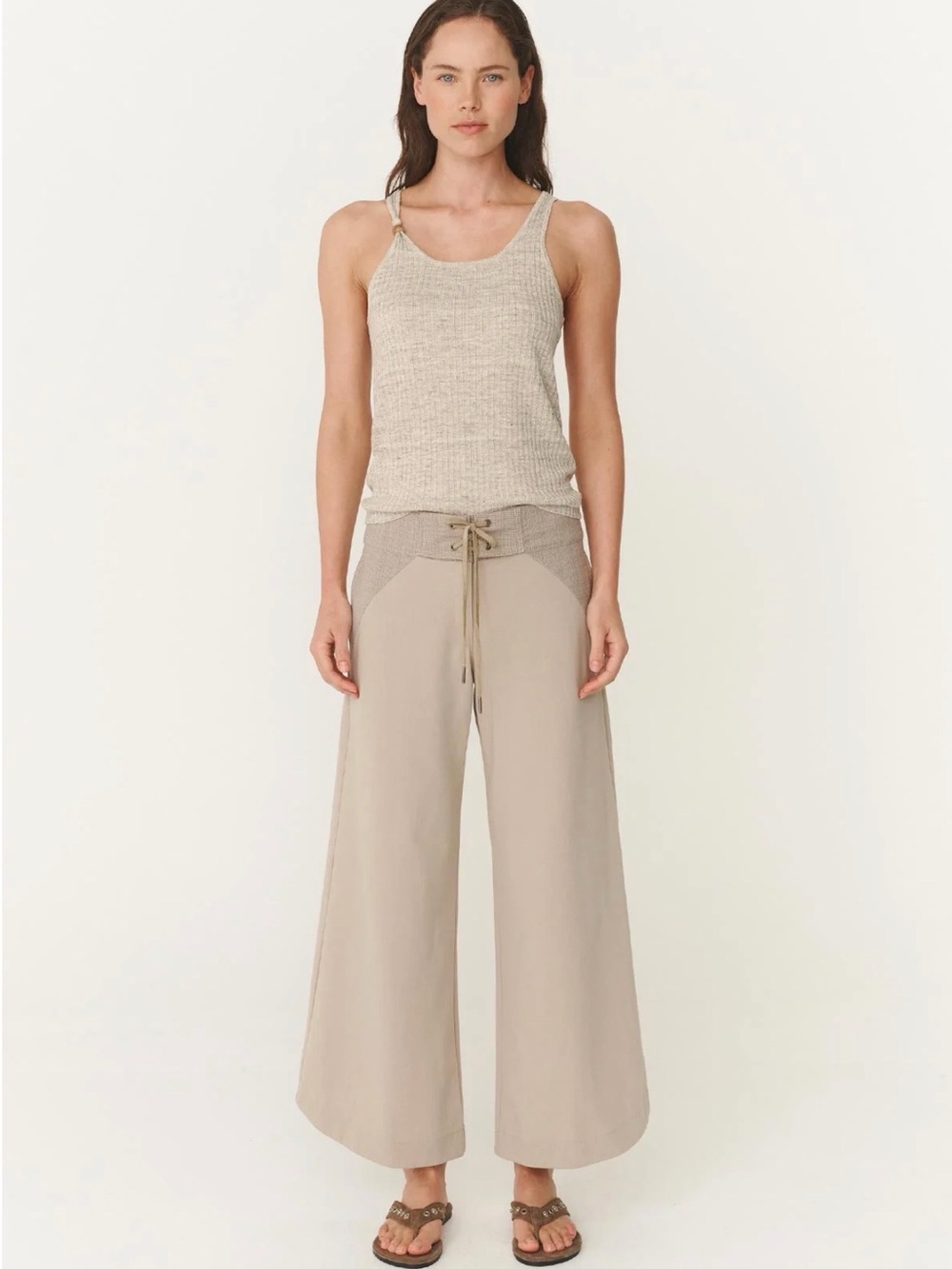 Rowie the label Wide-Leg Drawstring Waist Pants - Beige Small